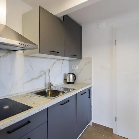 Apartment Luxury Jacuzzi Split